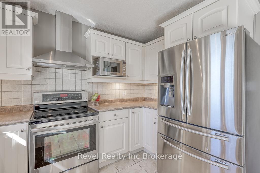 7 Woodhatch Crescent, Ingersoll (Ingersoll - North), Ontario  N5C 0A2 - Photo 11 - X12993182