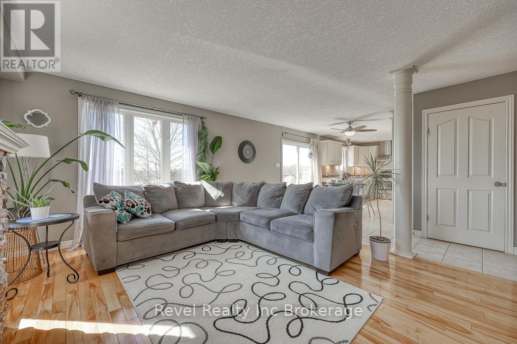 7 Woodhatch Crescent, Ingersoll (Ingersoll - North), Ontario  N5C 0A2 - Photo 16 - X12993182