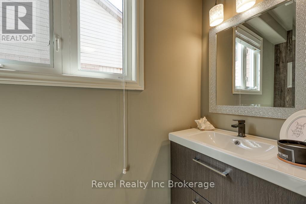 7 Woodhatch Crescent, Ingersoll (Ingersoll - North), Ontario  N5C 0A2 - Photo 18 - X12993182