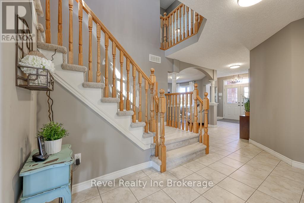 7 Woodhatch Crescent, Ingersoll (Ingersoll - North), Ontario  N5C 0A2 - Photo 19 - X12993182