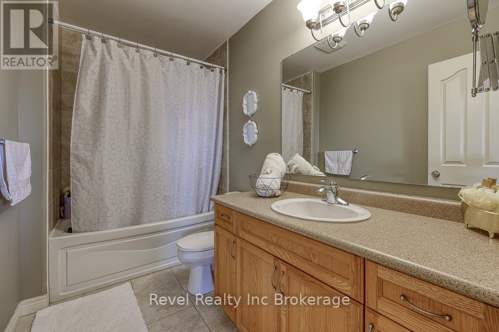 7 Woodhatch Crescent, Ingersoll (Ingersoll - North), Ontario  N5C 0A2 - Photo 26 - X12993182