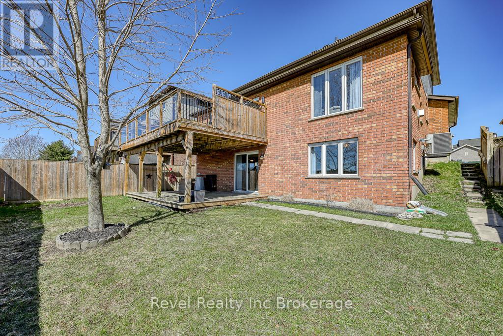 7 Woodhatch Crescent, Ingersoll (Ingersoll - North), Ontario  N5C 0A2 - Photo 36 - X12993182