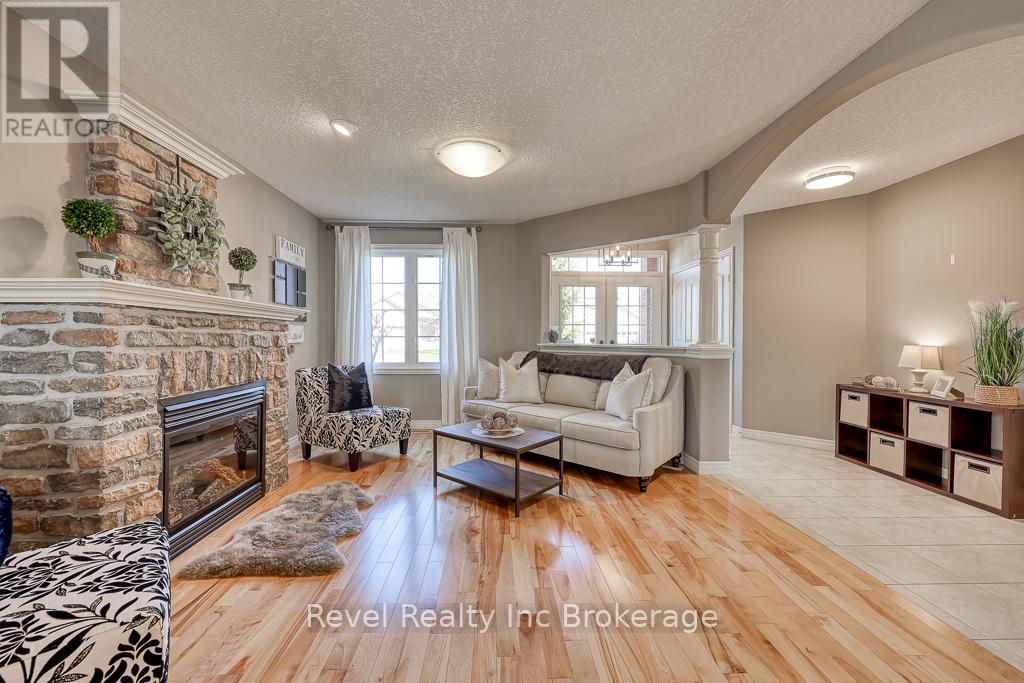 7 Woodhatch Crescent, Ingersoll (Ingersoll - North), Ontario  N5C 0A2 - Photo 7 - X12993182