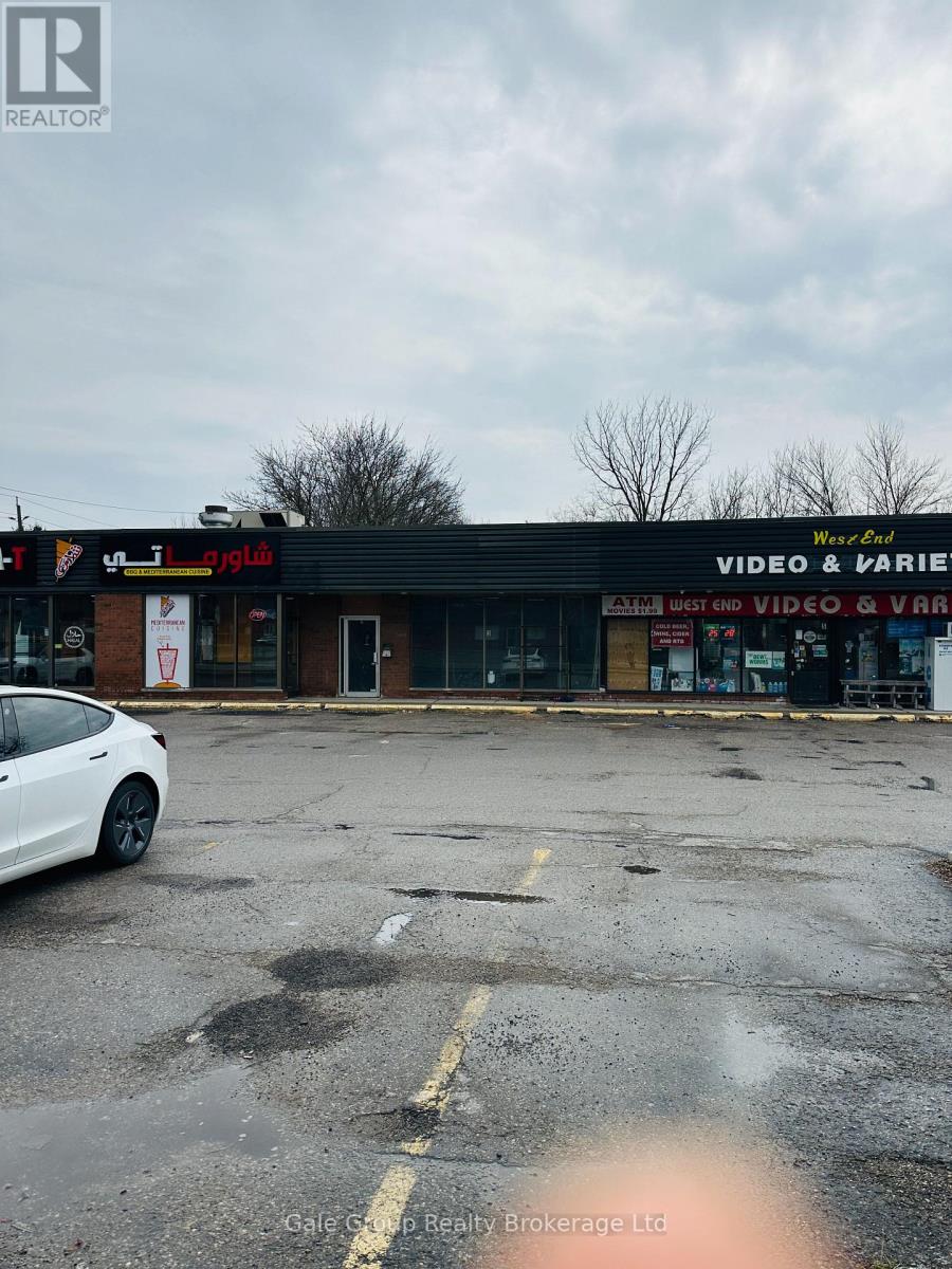 222 Dundas Street, Woodstock (Woodstock - North), Ontario  N4S 1A7 - Photo 2 - X12994582