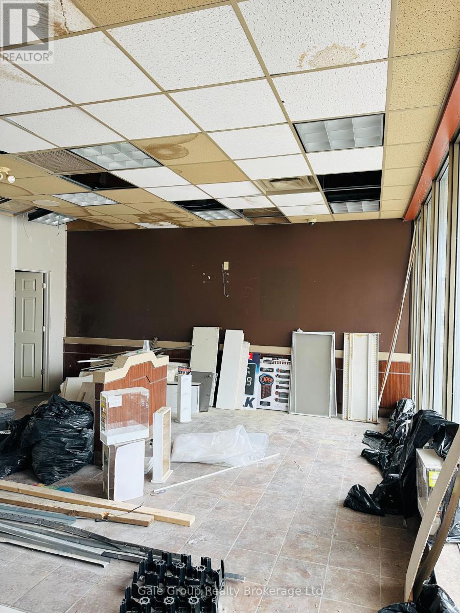 222 Dundas Street, Woodstock (Woodstock - North), Ontario  N4S 1A7 - Photo 8 - X12994582