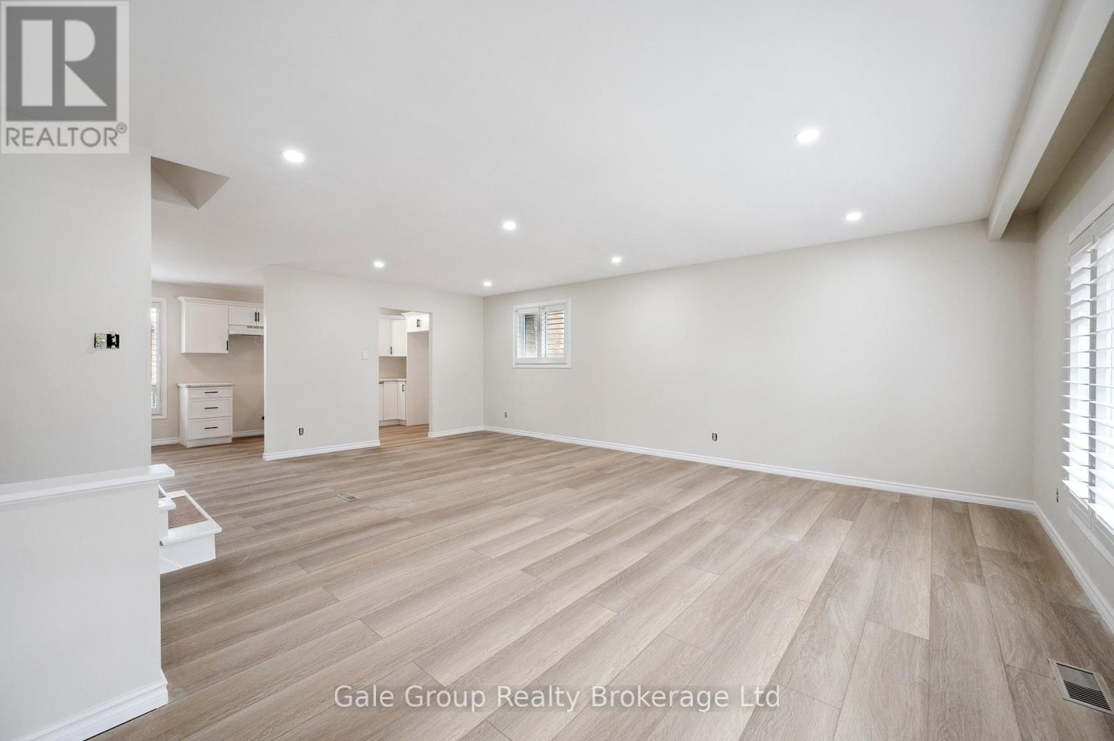 165 Brookside Crescent, Kitchener, Ontario  N2N 1G9 - Photo 13 - X12995422