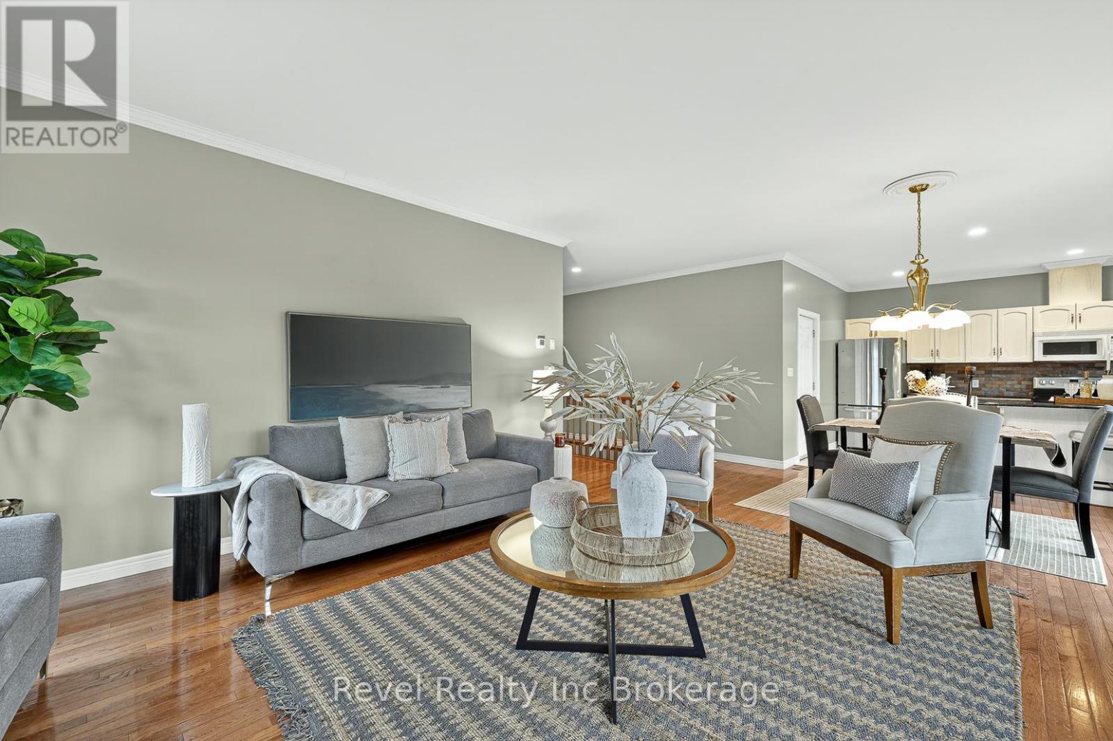 127 Ferguson Drive, Woodstock (Woodstock - South), Ontario  N4V 1H4 - Photo 11 - X12996202