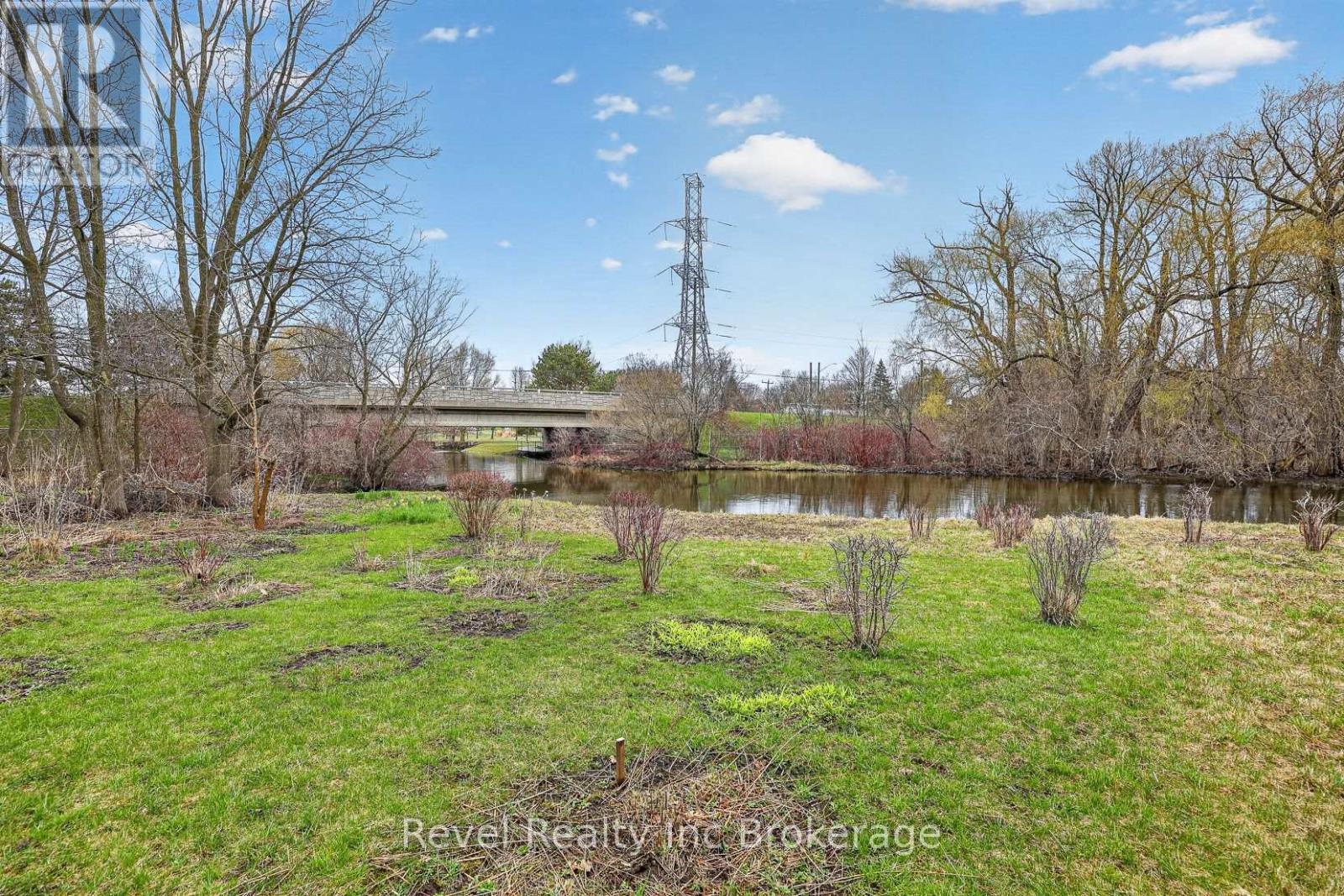 127 Ferguson Drive, Woodstock (Woodstock - South), Ontario  N4V 1H4 - Photo 31 - X12996202