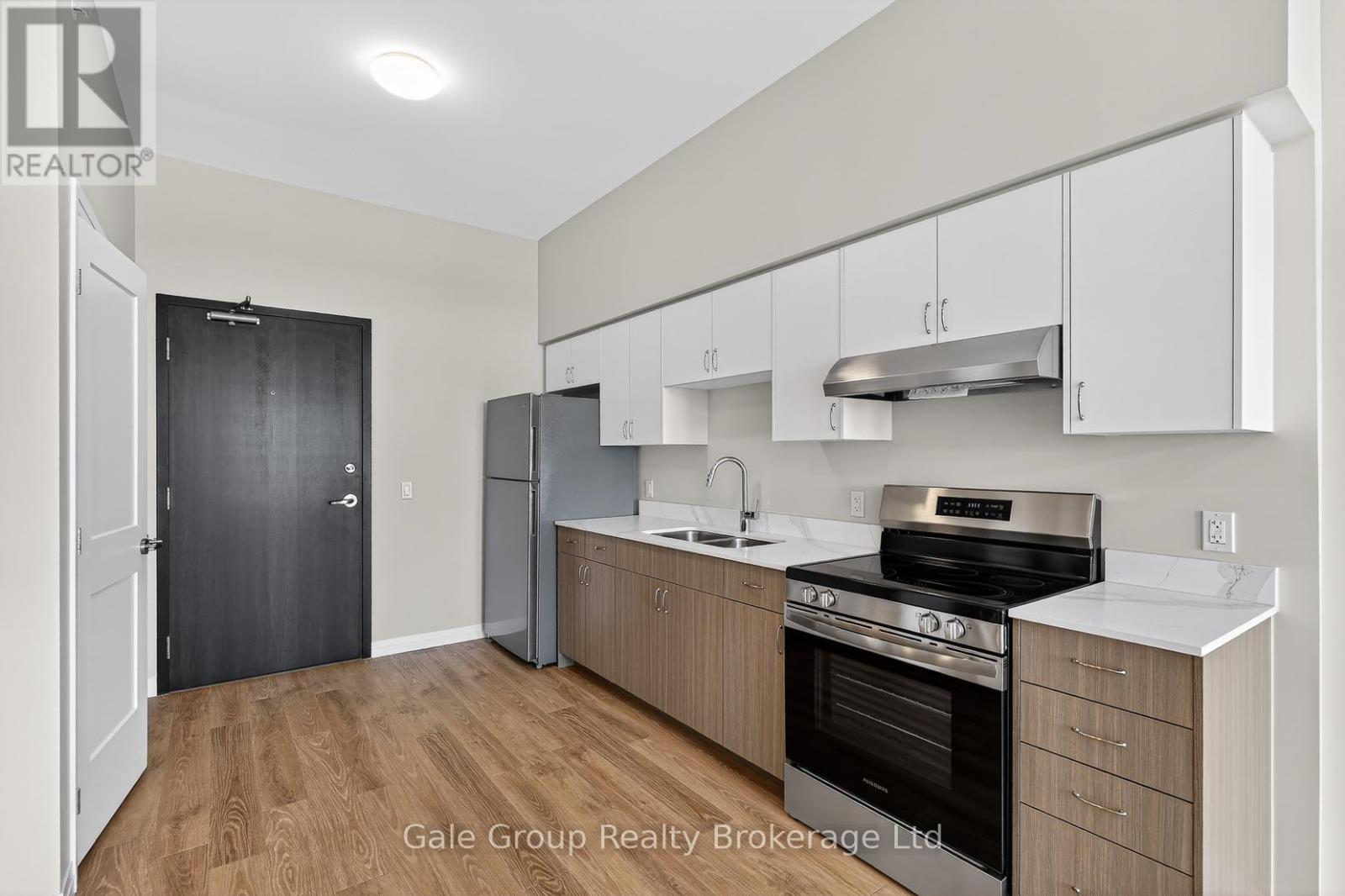 110 - 785 Southwood Way, Woodstock (Woodstock - South), Ontario  N4V 1G5 - Photo 3 - X12999726