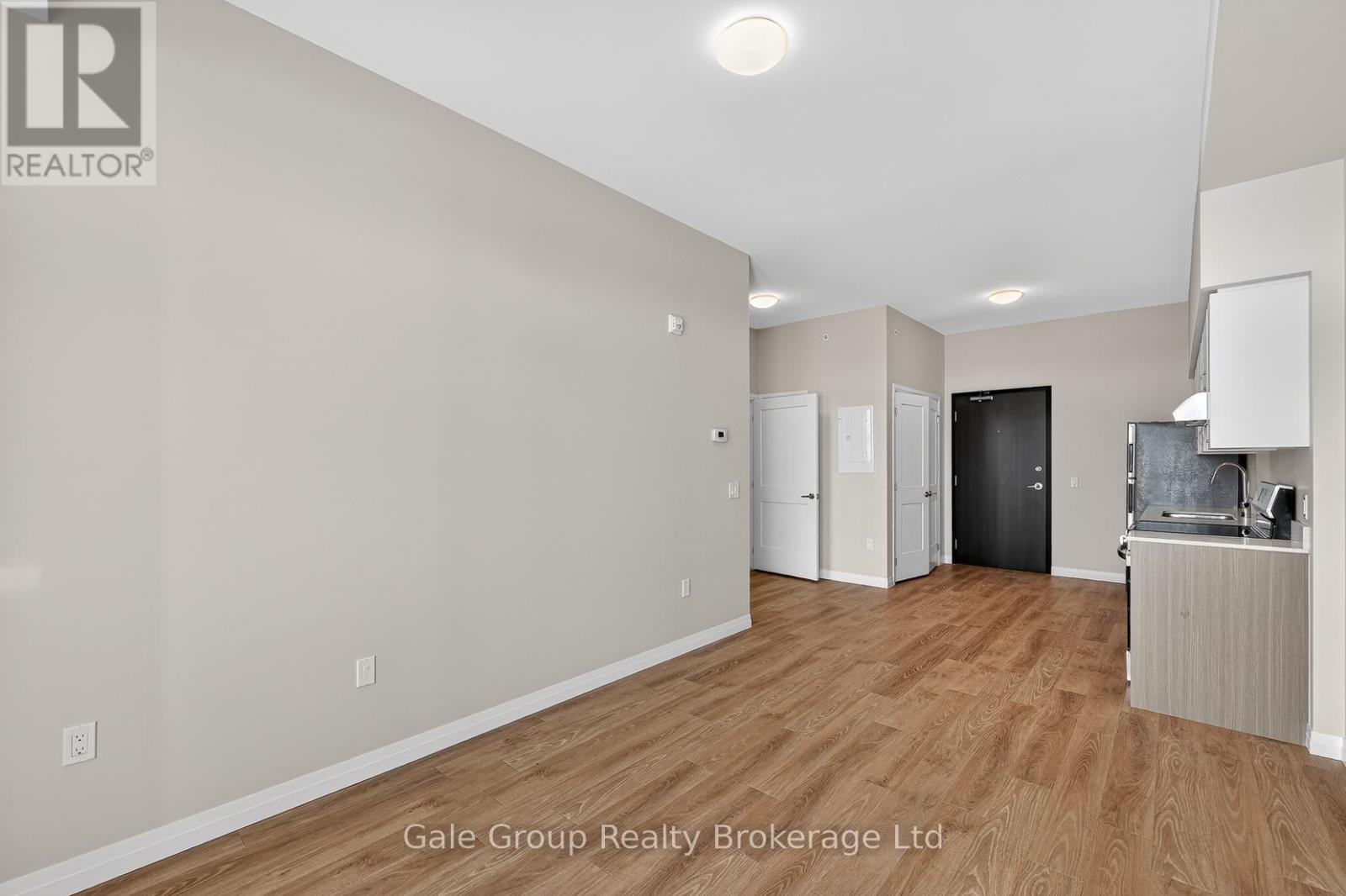 110 - 785 Southwood Way, Woodstock (Woodstock - South), Ontario  N4V 1G5 - Photo 4 - X12999726