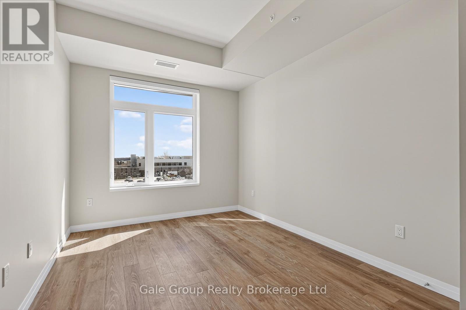 110 - 785 Southwood Way, Woodstock (Woodstock - South), Ontario  N4V 1G5 - Photo 6 - X12999726