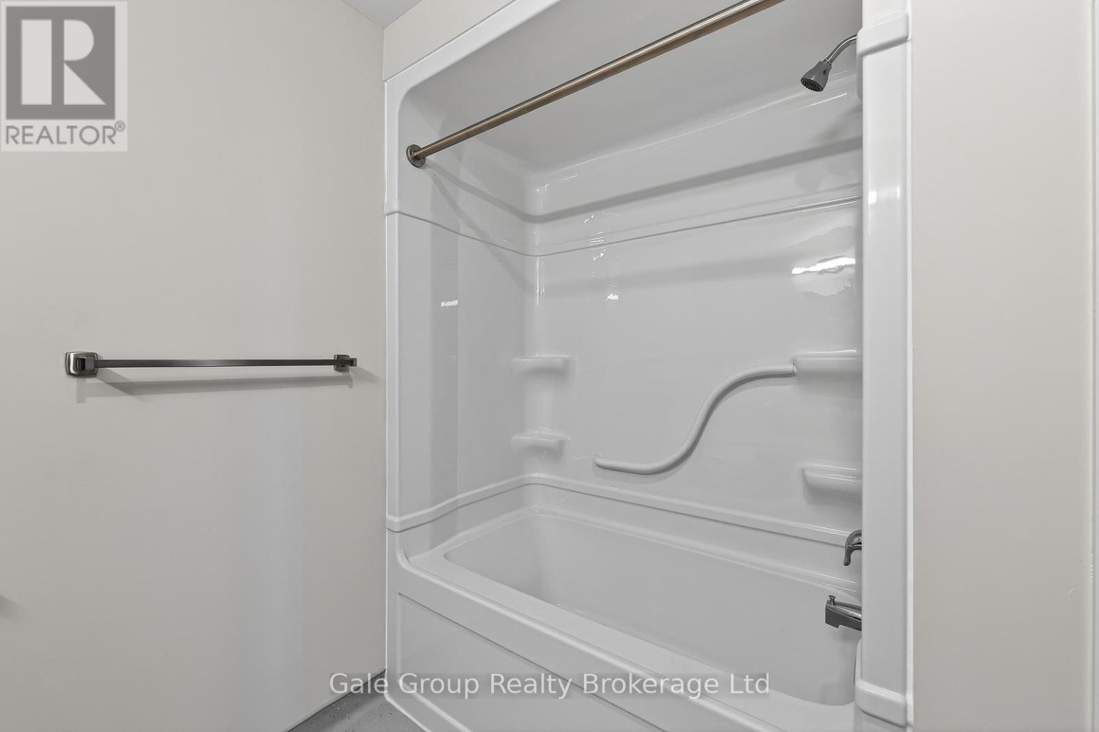 314 - 785 Southwood Way, Woodstock (Woodstock - South), Ontario  N4V 1G5 - Photo 12 - X12999730