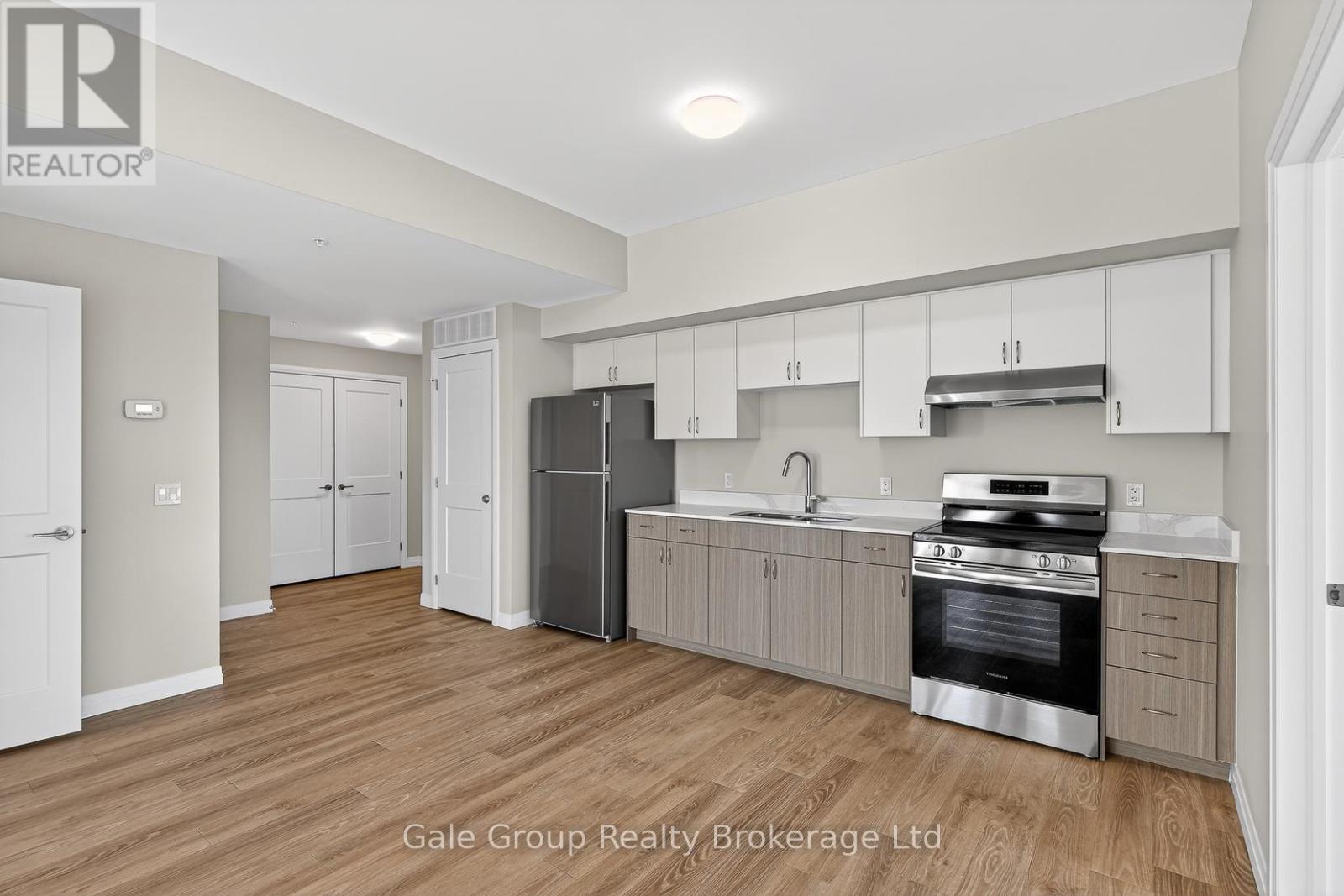 314 - 785 Southwood Way, Woodstock (Woodstock - South), Ontario  N4V 1G5 - Photo 4 - X12999730