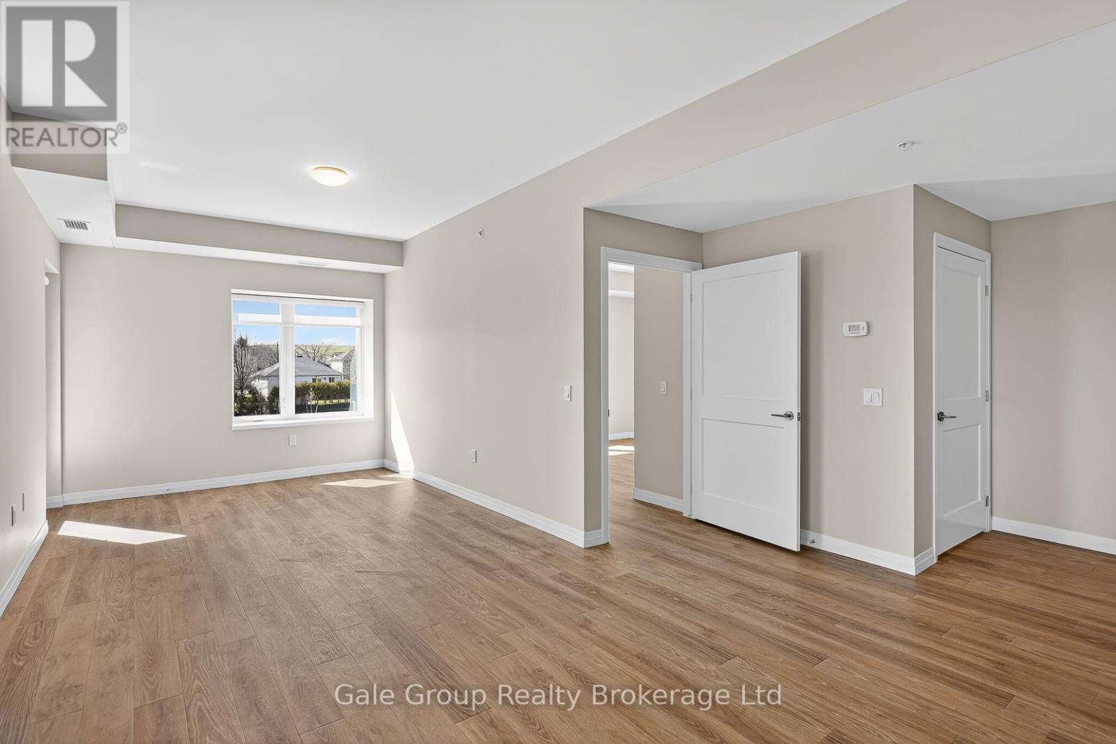 314 - 785 Southwood Way, Woodstock (Woodstock - South), Ontario  N4V 1G5 - Photo 5 - X12999730