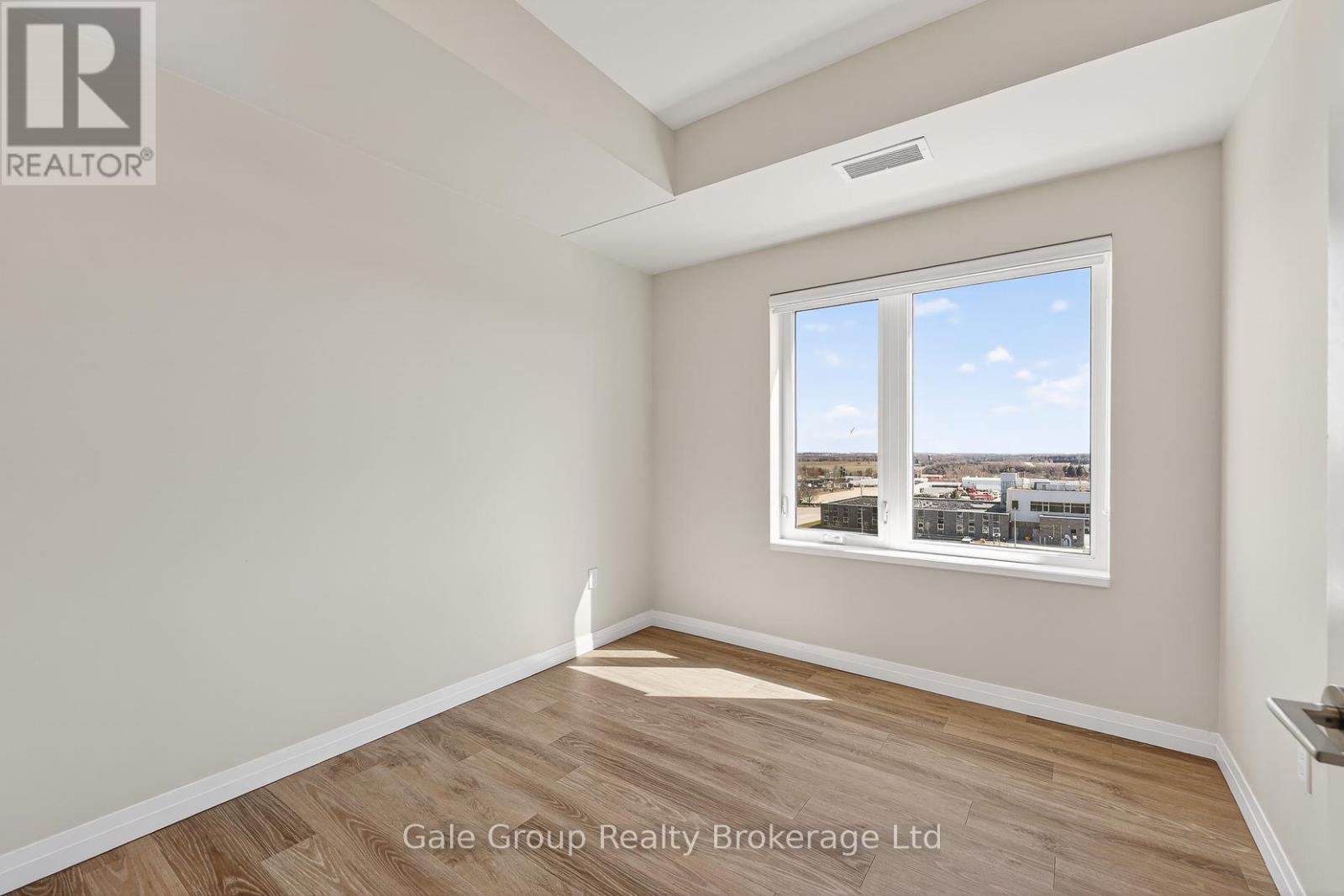 314 - 785 Southwood Way, Woodstock (Woodstock - South), Ontario  N4V 1G5 - Photo 7 - X12999730