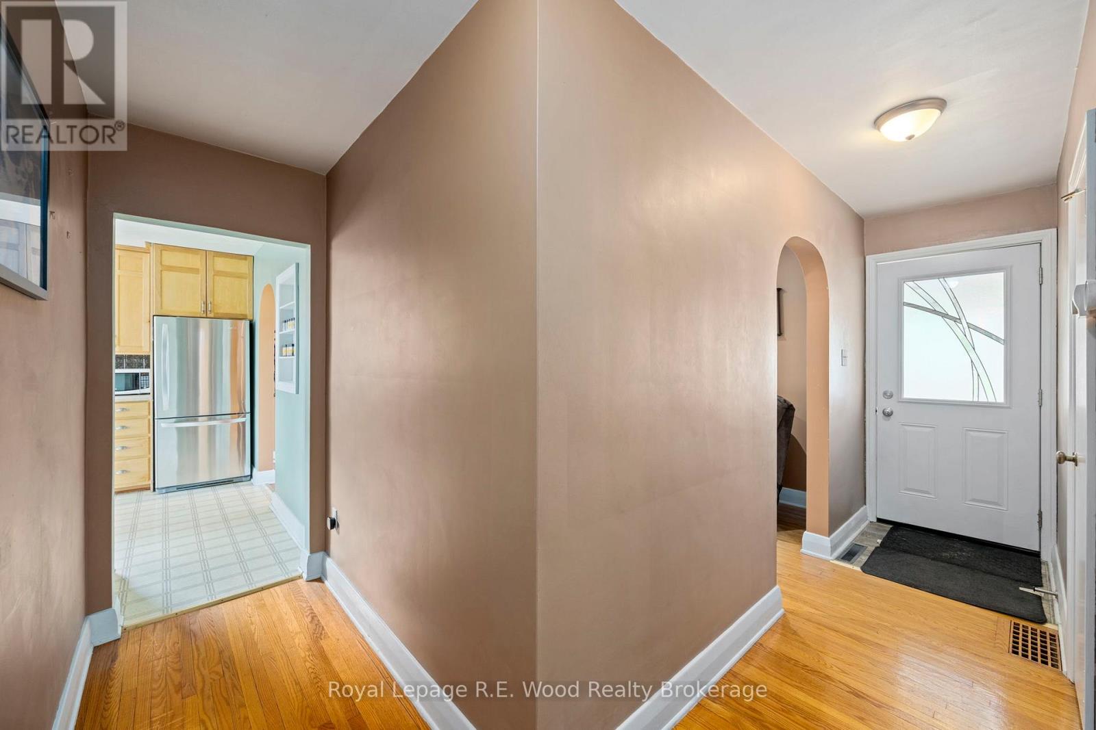 526 Huron Street, Woodstock (Woodstock - North), Ontario  N4S 7A7 - Photo 5 - X13004524