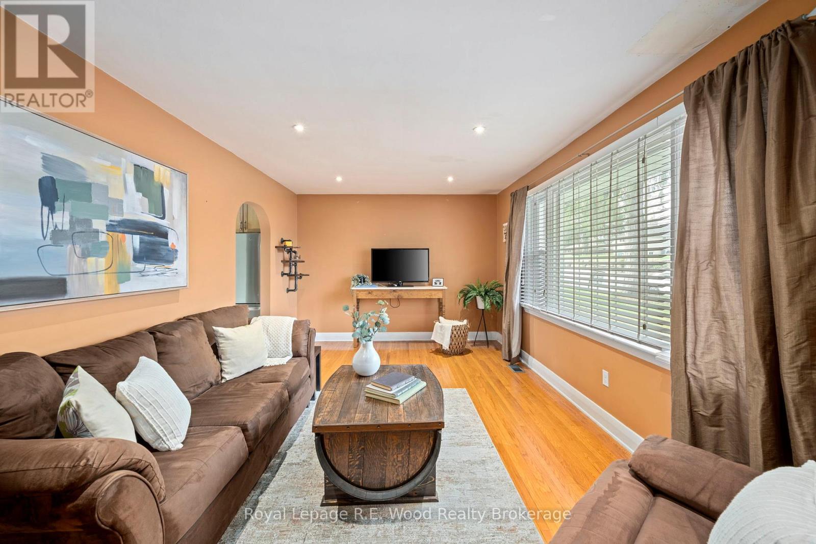 526 Huron Street, Woodstock (Woodstock - North), Ontario  N4S 7A7 - Photo 6 - X13004524