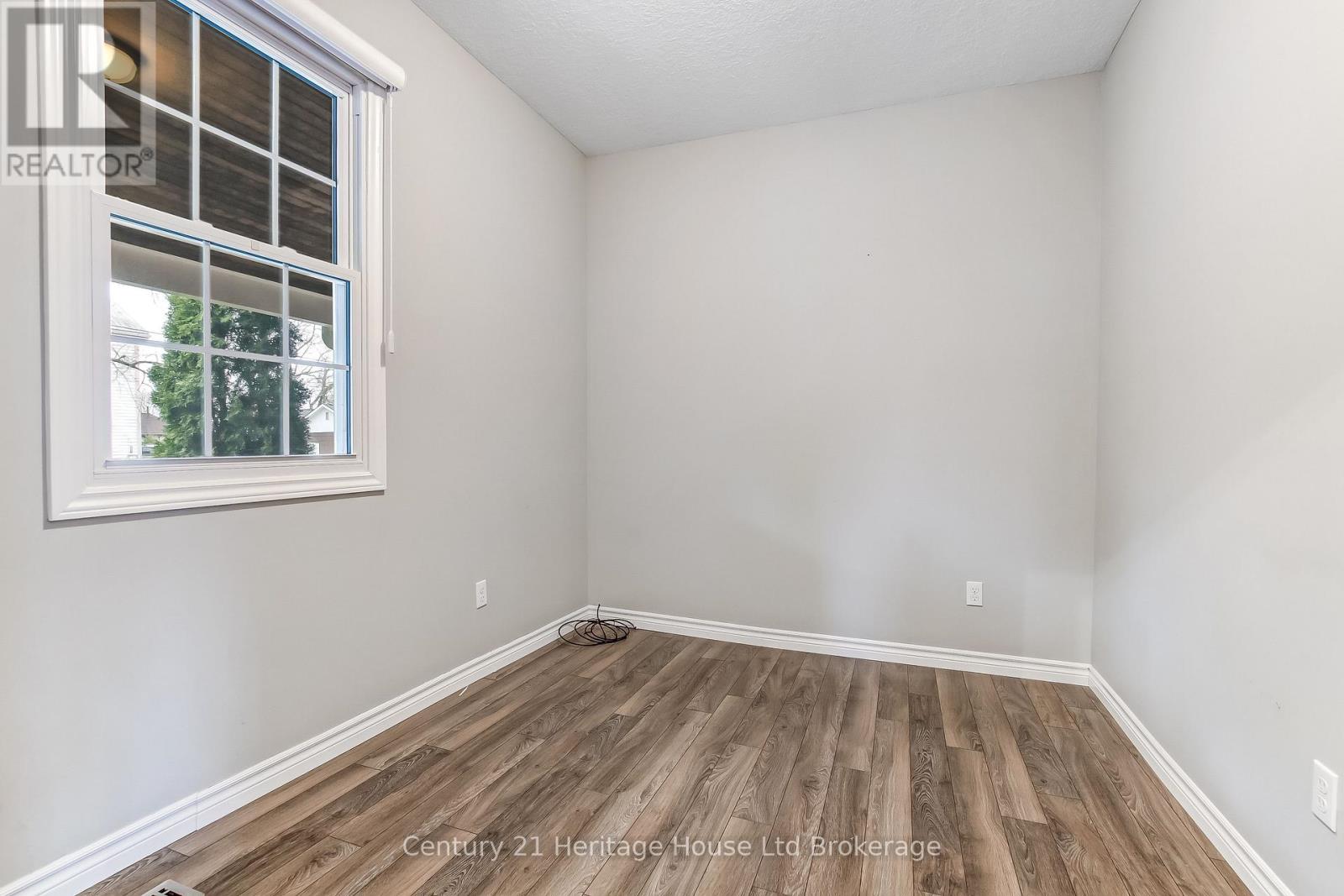 137 Wonham Street S, Ingersoll (Ingersoll - South), Ontario  N5C 2Y9 - Photo 11 - X13005206