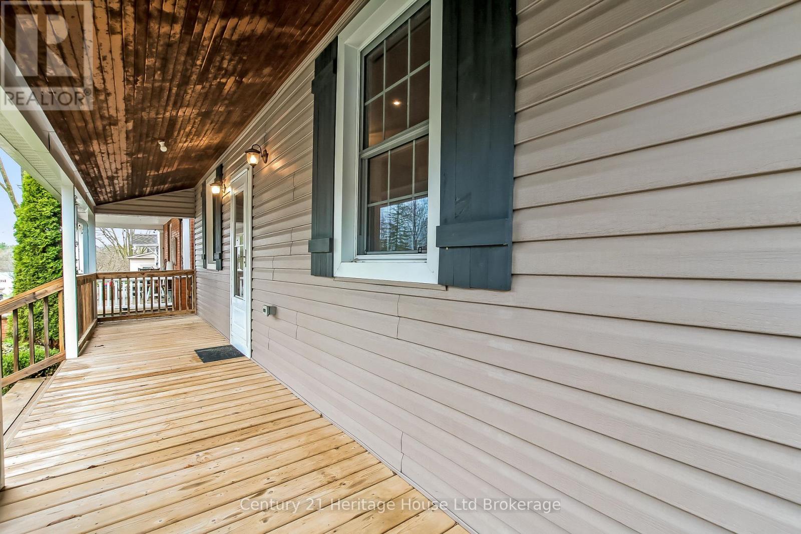 137 Wonham Street S, Ingersoll (Ingersoll - South), Ontario  N5C 2Y9 - Photo 3 - X13005206