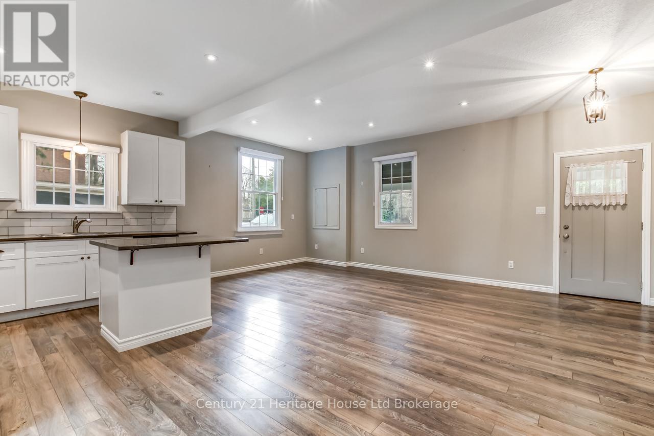 137 Wonham Street S, Ingersoll (Ingersoll - South), Ontario  N5C 2Y9 - Photo 9 - X13005206