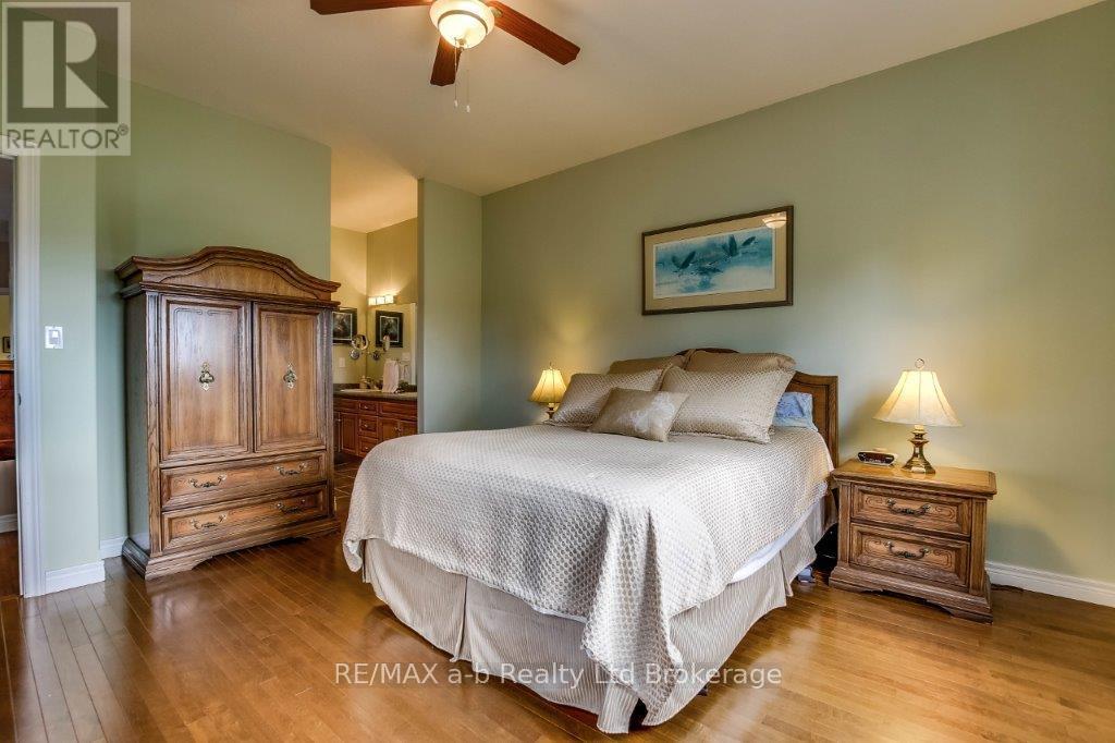 717 Garden Court Crescent, Woodstock (Woodstock - North), Ontario  N4T 0A2 - Photo 12 - X13005388