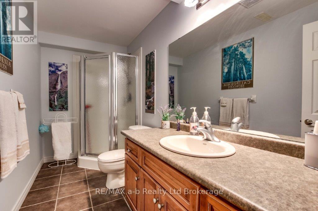 717 Garden Court Crescent, Woodstock (Woodstock - North), Ontario  N4T 0A2 - Photo 25 - X13005388