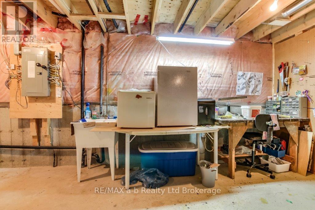 717 Garden Court Crescent, Woodstock (Woodstock - North), Ontario  N4T 0A2 - Photo 27 - X13005388