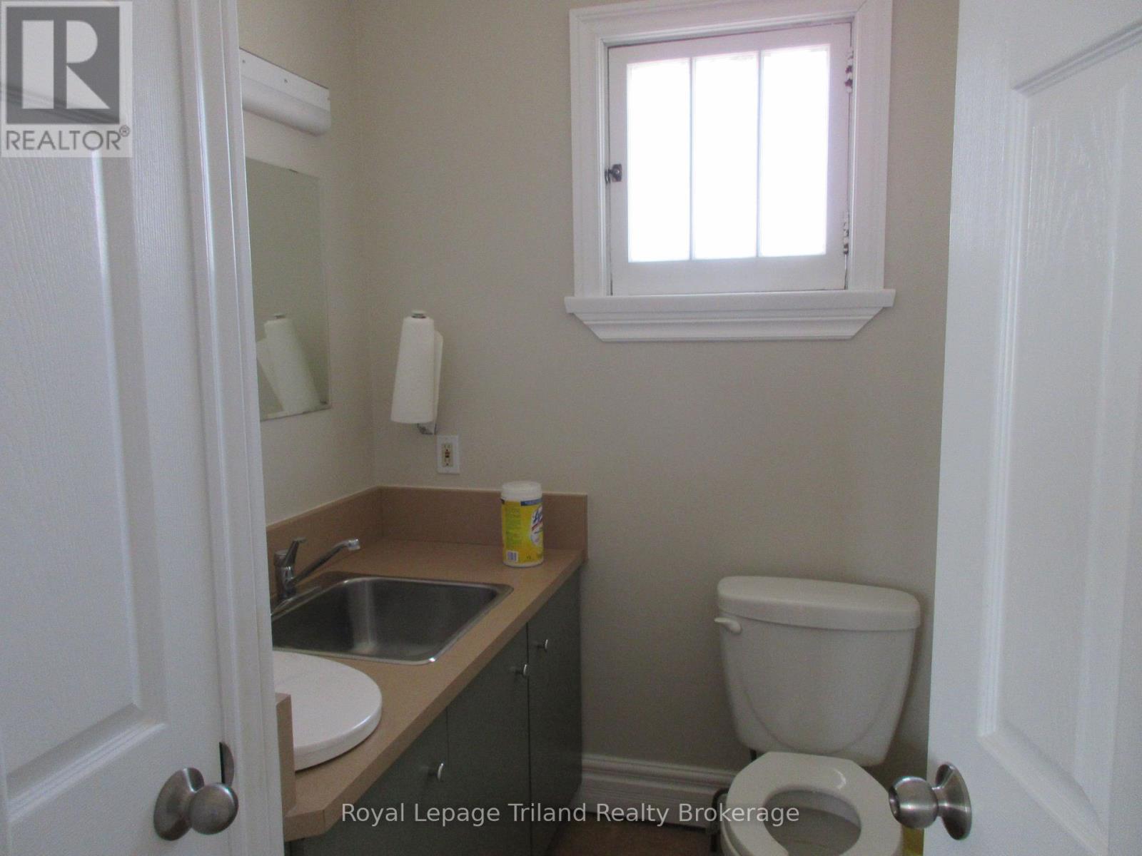 2 - 28 Wellington Street N, Woodstock (Woodstock - North), Ontario  N4S 6P3 - Photo 12 - X13005526