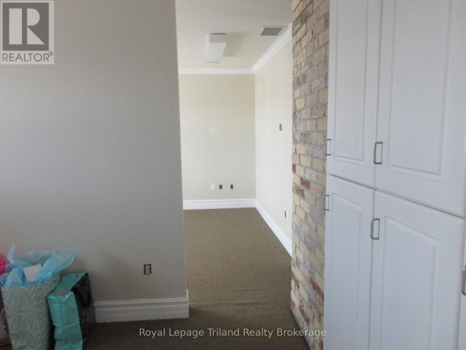 2 - 28 Wellington Street N, Woodstock (Woodstock - North), Ontario  N4S 6P3 - Photo 7 - X13005526