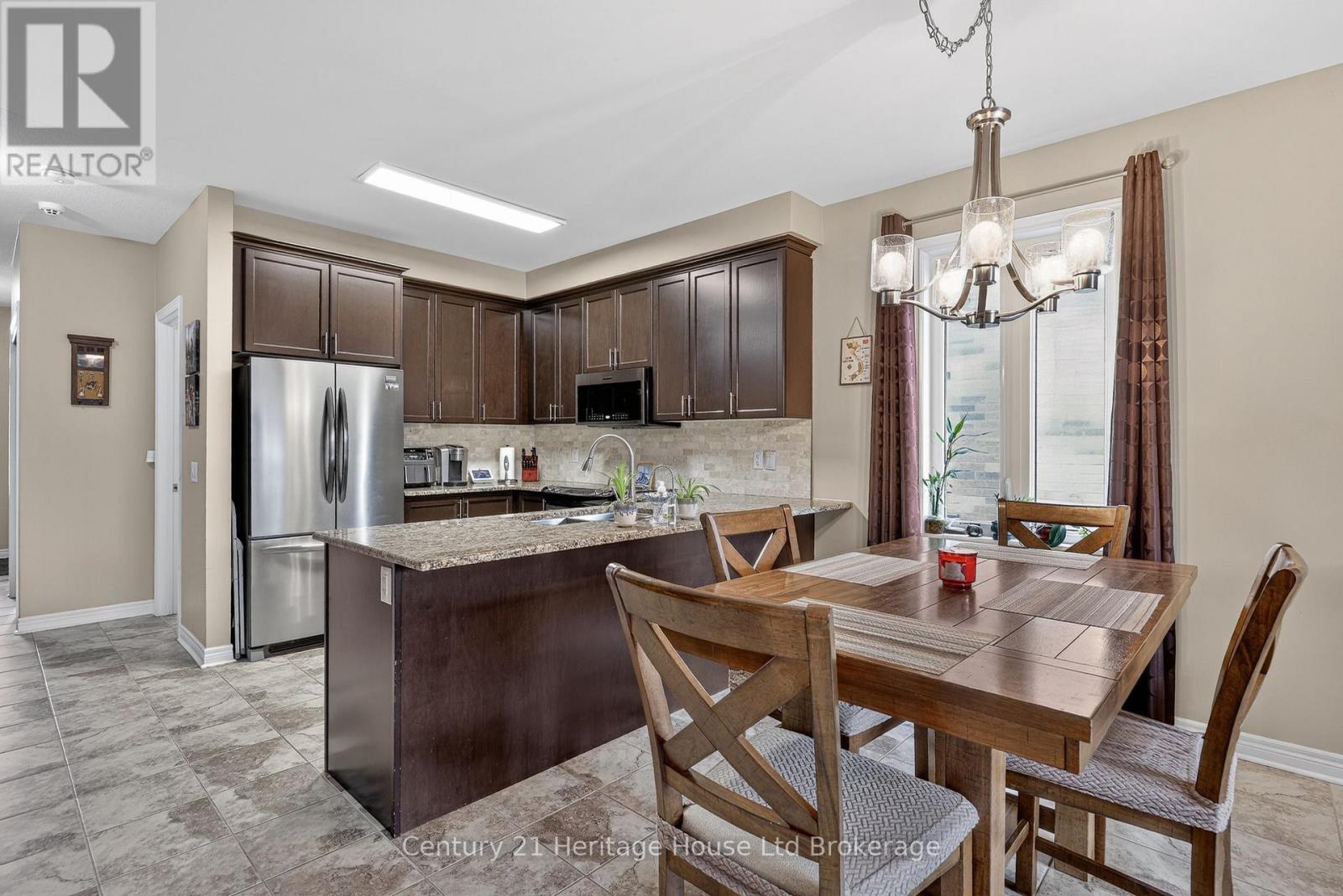 228 Palmer Lane, Woodstock (Woodstock - North), Ontario  N4T 0G5 - Photo 13 - X13007292