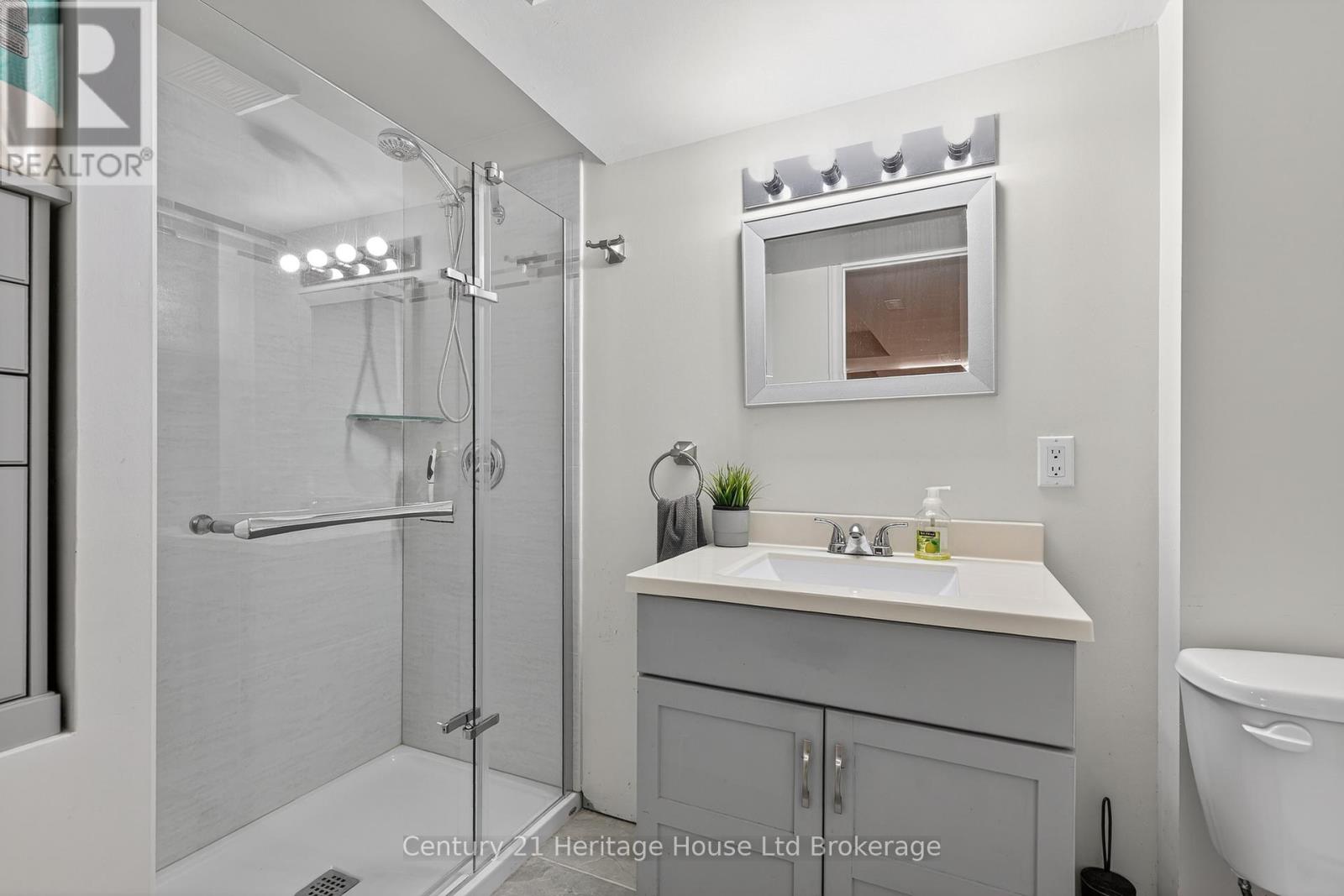 228 Palmer Lane, Woodstock (Woodstock - North), Ontario  N4T 0G5 - Photo 23 - X13007292