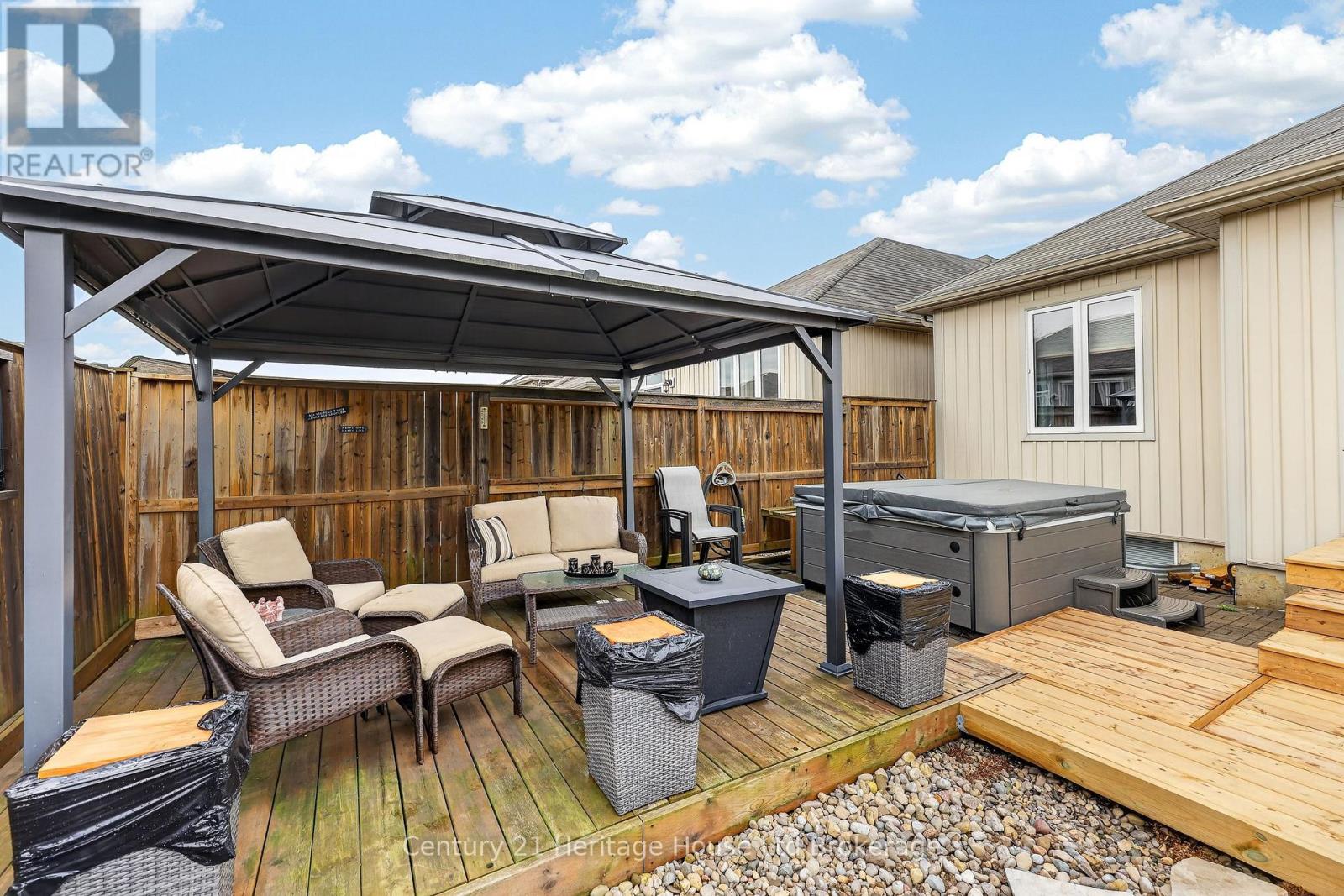 228 Palmer Lane, Woodstock (Woodstock - North), Ontario  N4T 0G5 - Photo 30 - X13007292