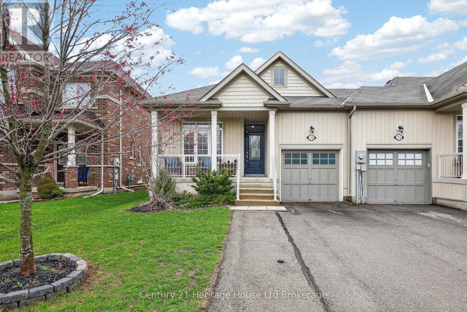 228 Palmer Lane, Woodstock (Woodstock - North), Ontario  N4T 0G5 - Photo 4 - X13007292