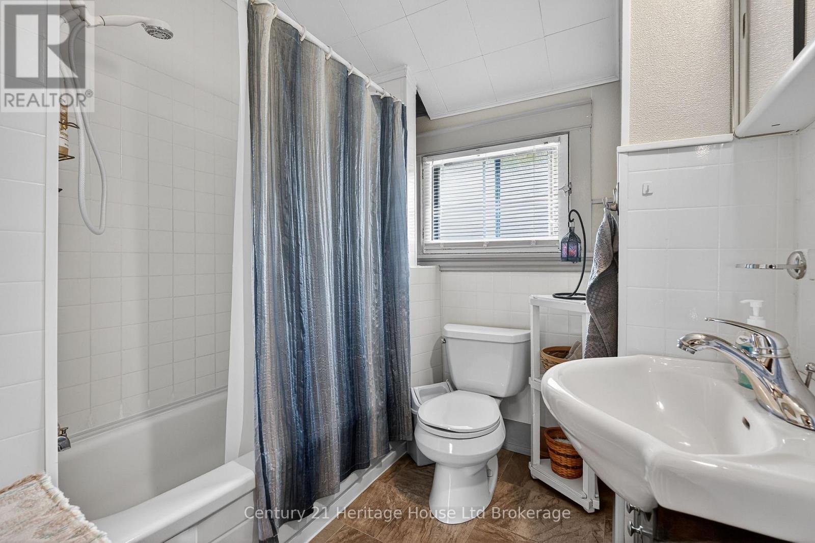 237 Delatre Street, Woodstock (Woodstock - North), Ontario  N4S 6C6 - Photo 18 - X13007298