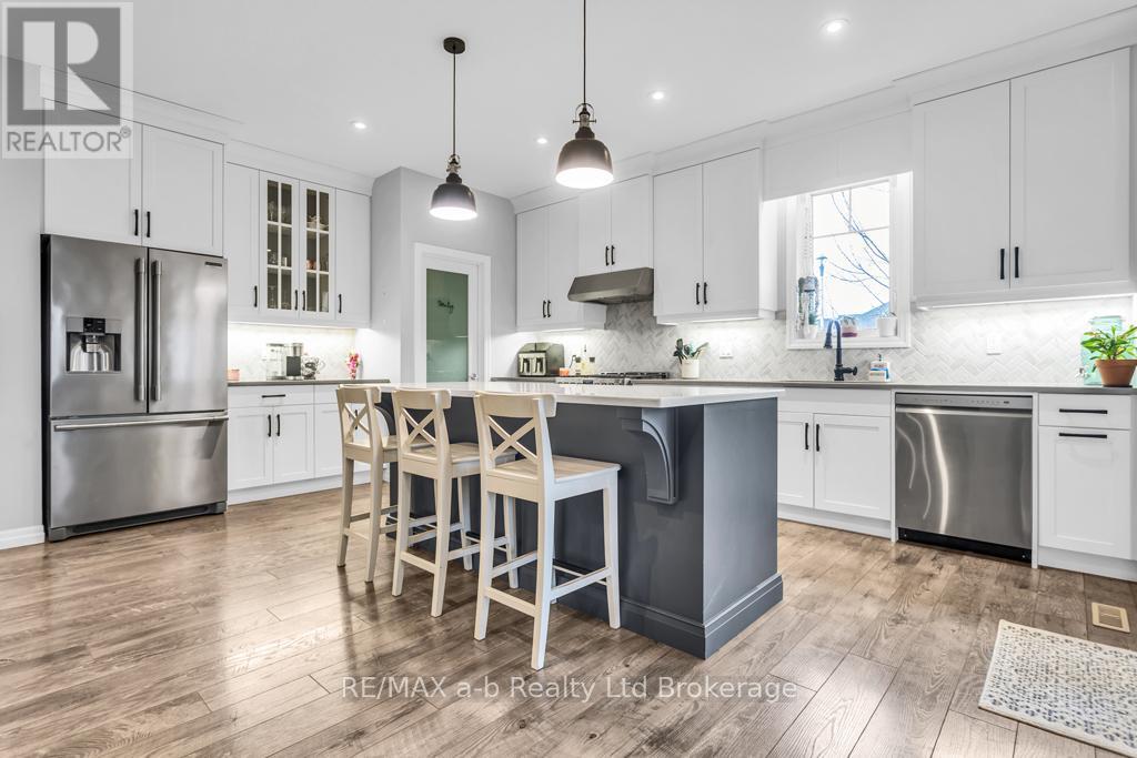 241 Wilson Avenue, Tillsonburg, Ontario  N4G 0H4 - Photo 10 - X13007412