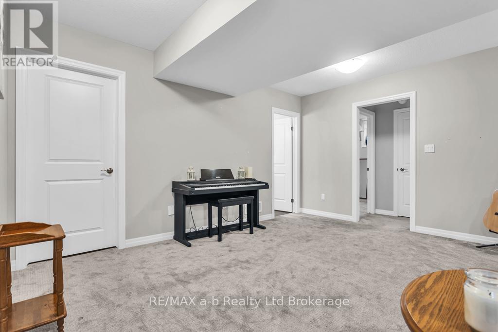 241 Wilson Avenue, Tillsonburg, Ontario  N4G 0H4 - Photo 22 - X13007412