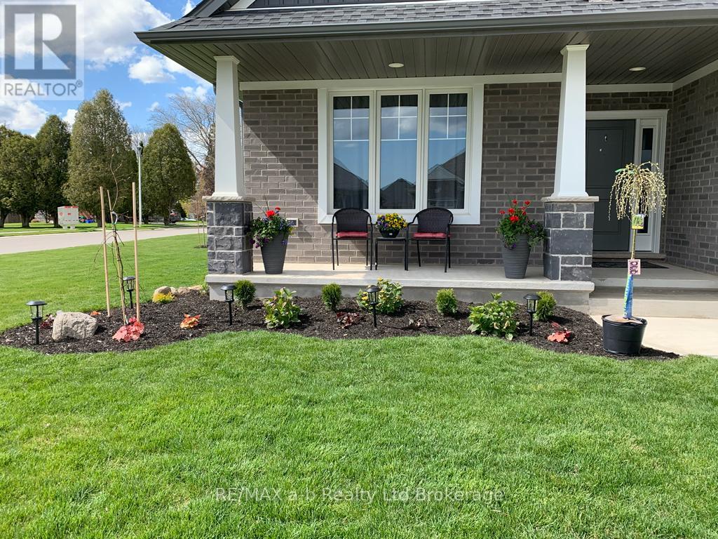 241 Wilson Avenue, Tillsonburg, Ontario  N4G 0H4 - Photo 4 - X13007412