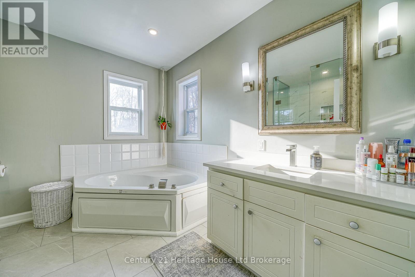 18 Potters Way, Woodstock (Woodstock - South), Ontario  N4S 8Z5 - Photo 20 - X13007486