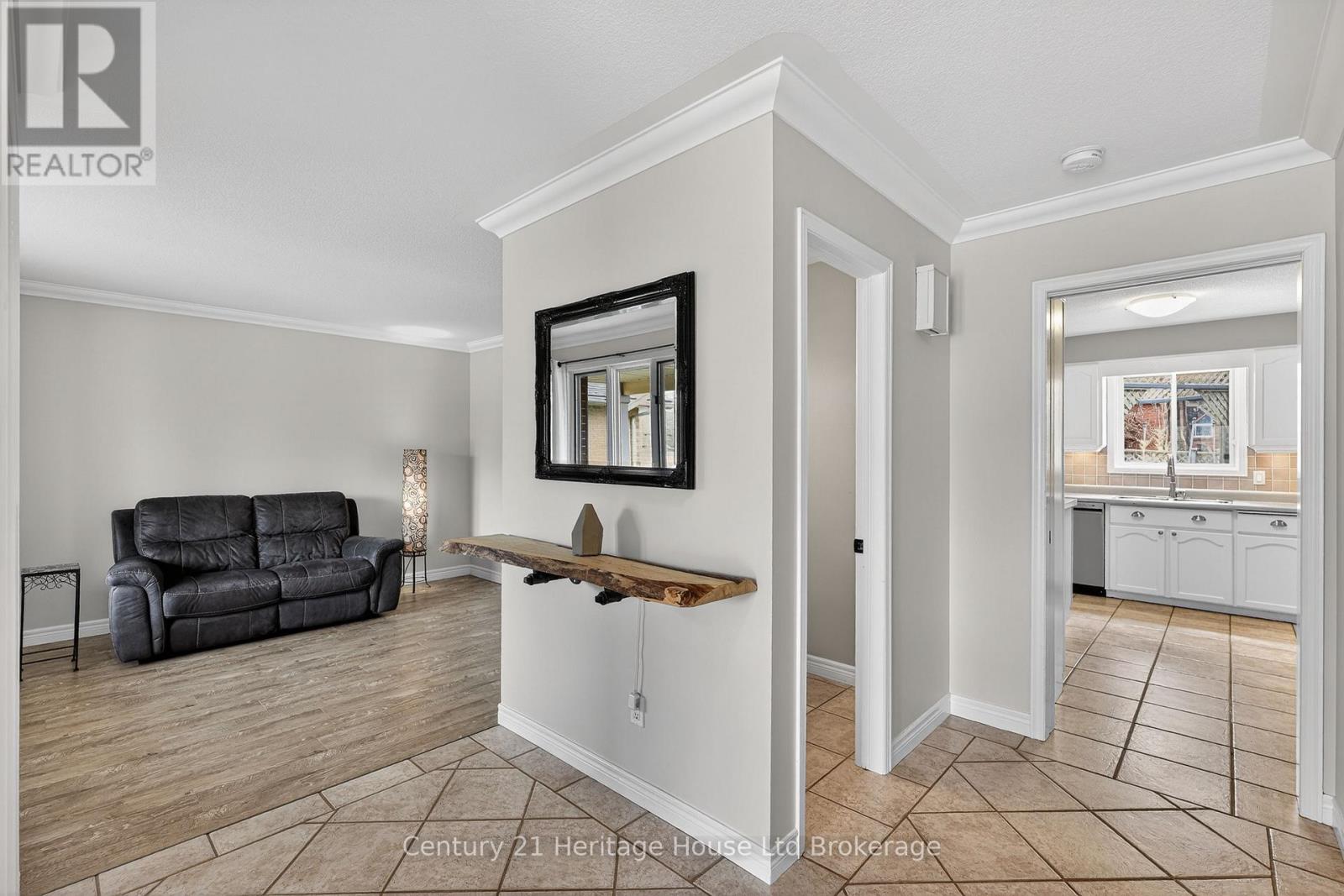 94 Mason Drive, Ingersoll (Ingersoll - South), Ontario  N5C 4A2 - Photo 7 - X13007544