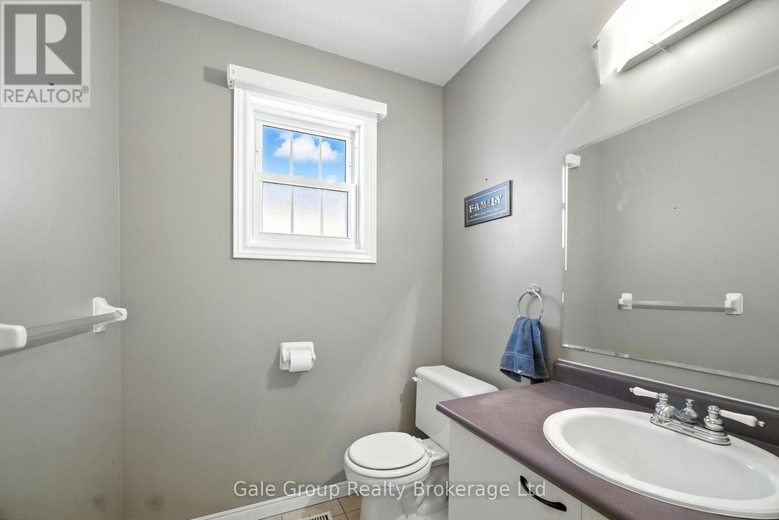 1030 Pearson Drive, Woodstock (Woodstock - North), Ontario  N4S 8V1 - Photo 4 - X13007874