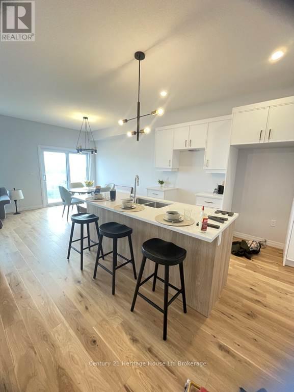 315 Kading Crescent, Woodstock (Woodstock - South), Ontario  N4S 0G6 - Photo 7 - X13007946