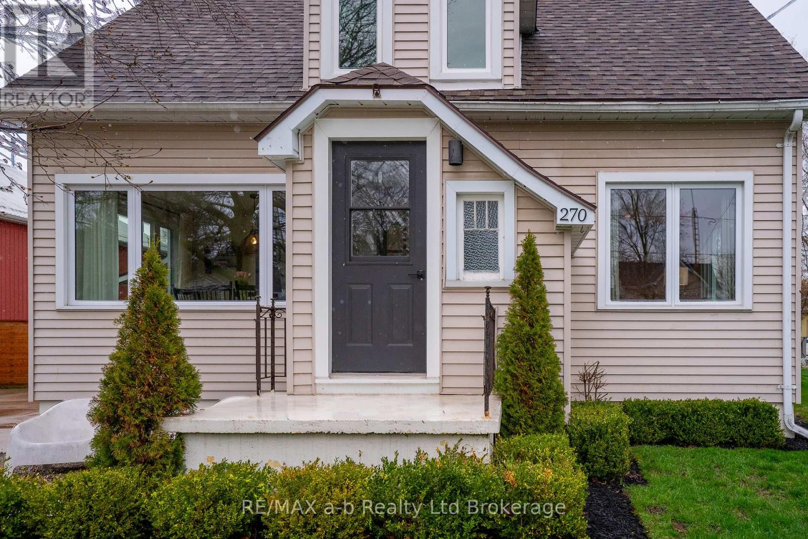 270 Main Street E, Norwich (Otterville), Ontario  N0J 1R0 - Photo 3 - X13008524