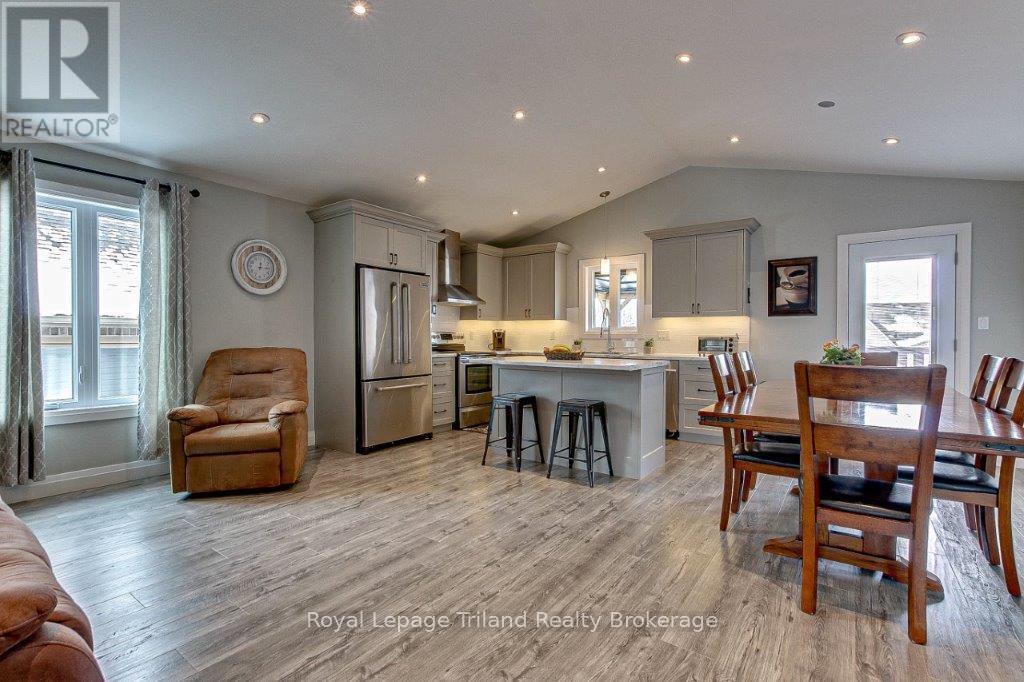 62 Brown Street, Aylmer, Ontario  N5H 3G6 - Photo 4 - X13010654