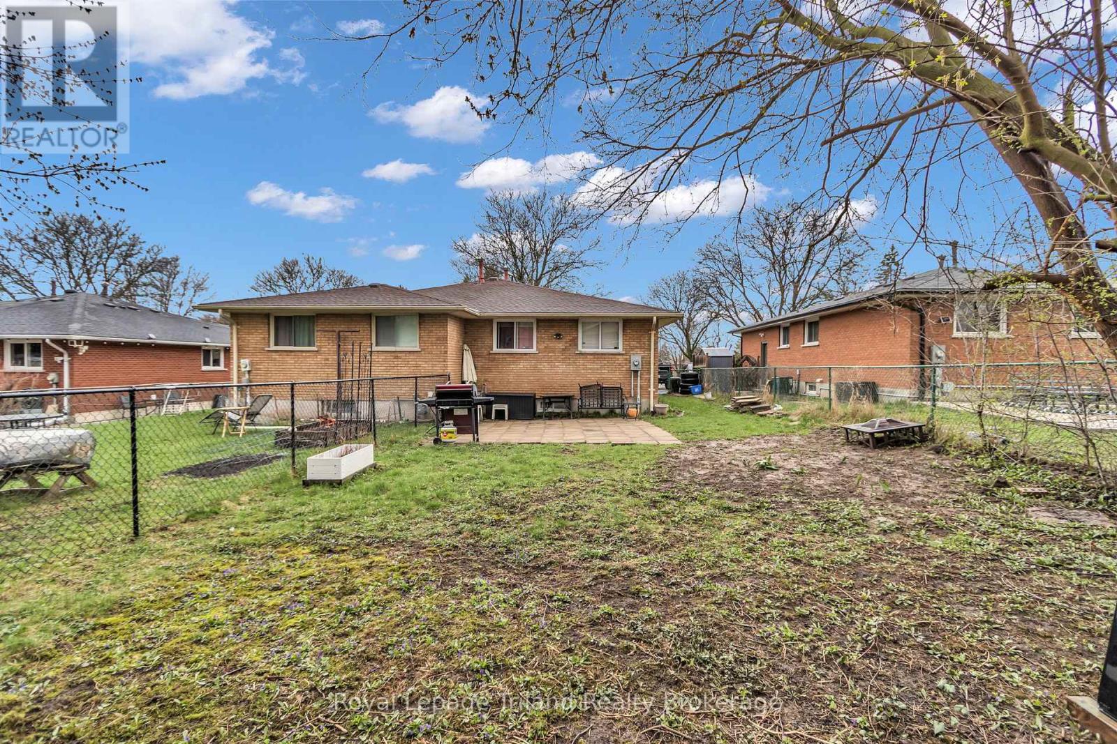 677 & 679 Sevilla Park Place, London East (East C), Ontario  N5Y 4H9 - Photo 6 - X13010772