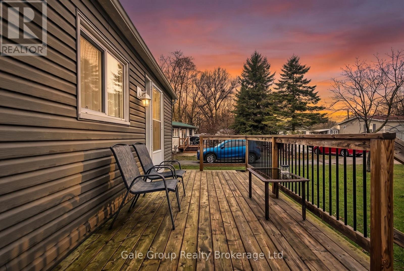 33 Pitt Street, Bayham (Port Burwell), Ontario  N0J 1T0 - Photo 2 - X13010936