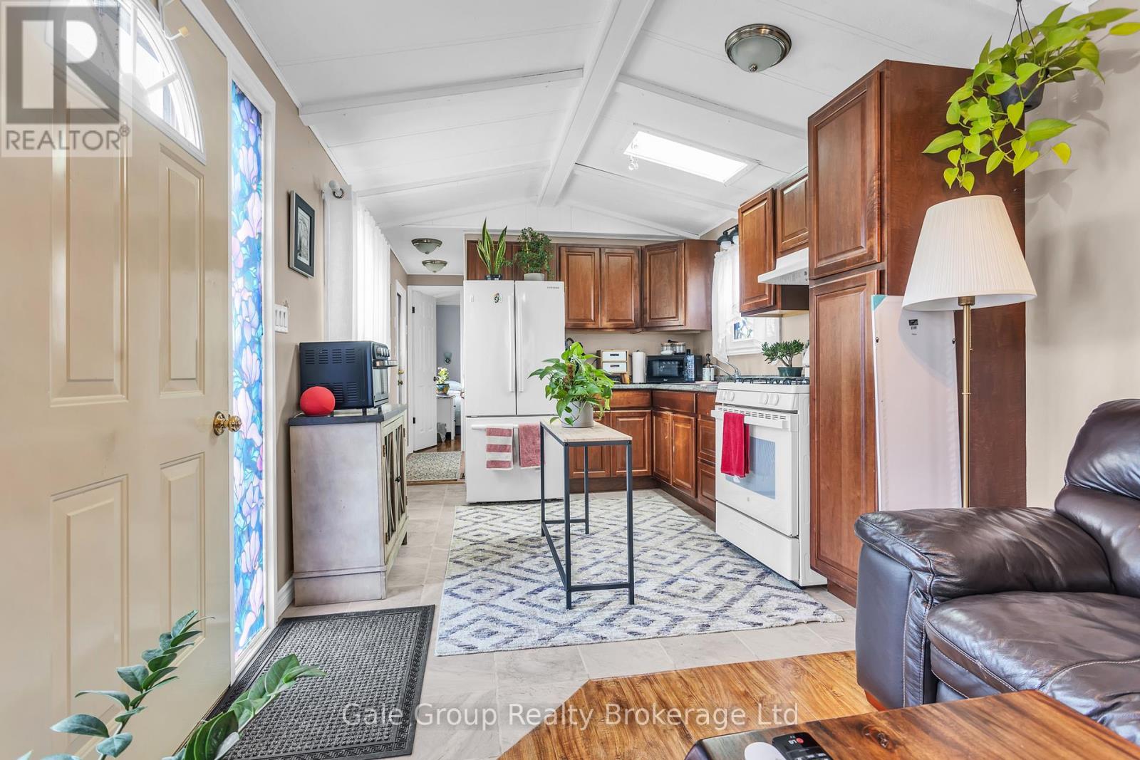 33 Pitt Street, Bayham (Port Burwell), Ontario  N0J 1T0 - Photo 7 - X13010936