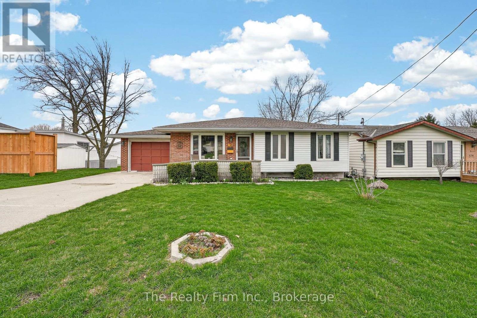 377 Spencer Street, Woodstock (Woodstock - South), Ontario  N4S 2H8 - Photo 3 - X13018110