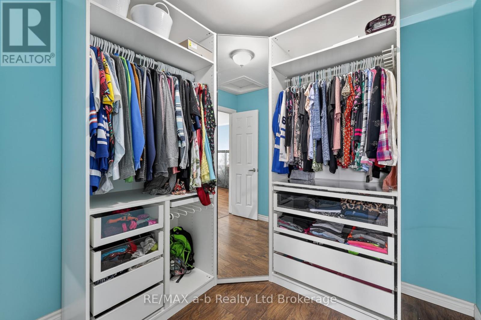 346 Riverview Drive, Strathroy-Caradoc (Ne), Ontario  N7G 4B7 - Photo 18 - X13018228