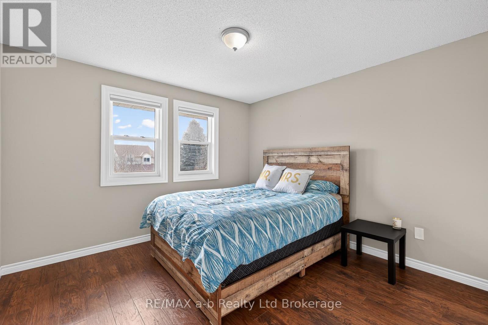 346 Riverview Drive, Strathroy-Caradoc (Ne), Ontario  N7G 4B7 - Photo 19 - X13018228