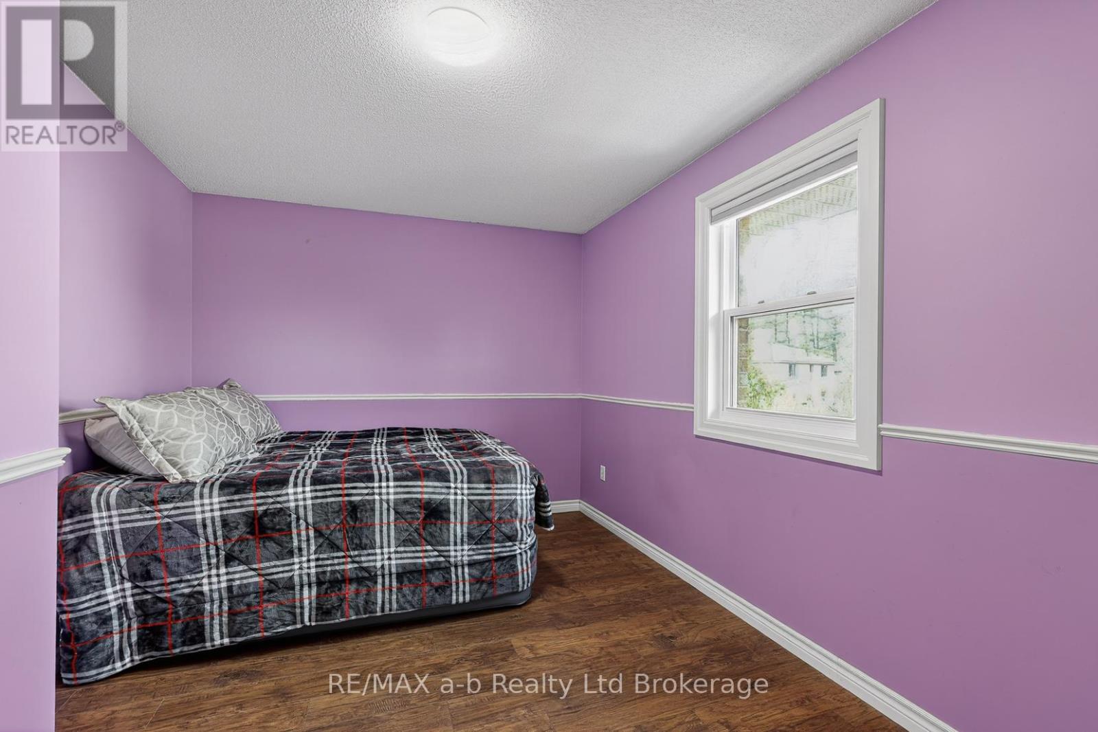 346 Riverview Drive, Strathroy-Caradoc (Ne), Ontario  N7G 4B7 - Photo 20 - X13018228